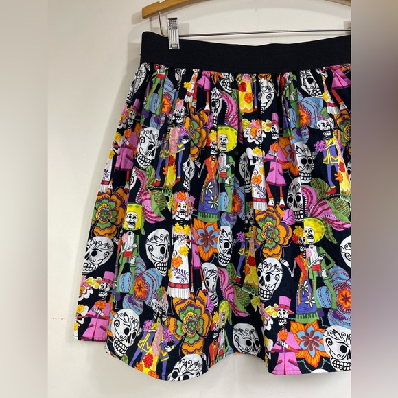 NWOT Dia de los Muertos Catrinas & Catrinos Mexican Calavera Skirt Size 2XL - Picture 4 of 6